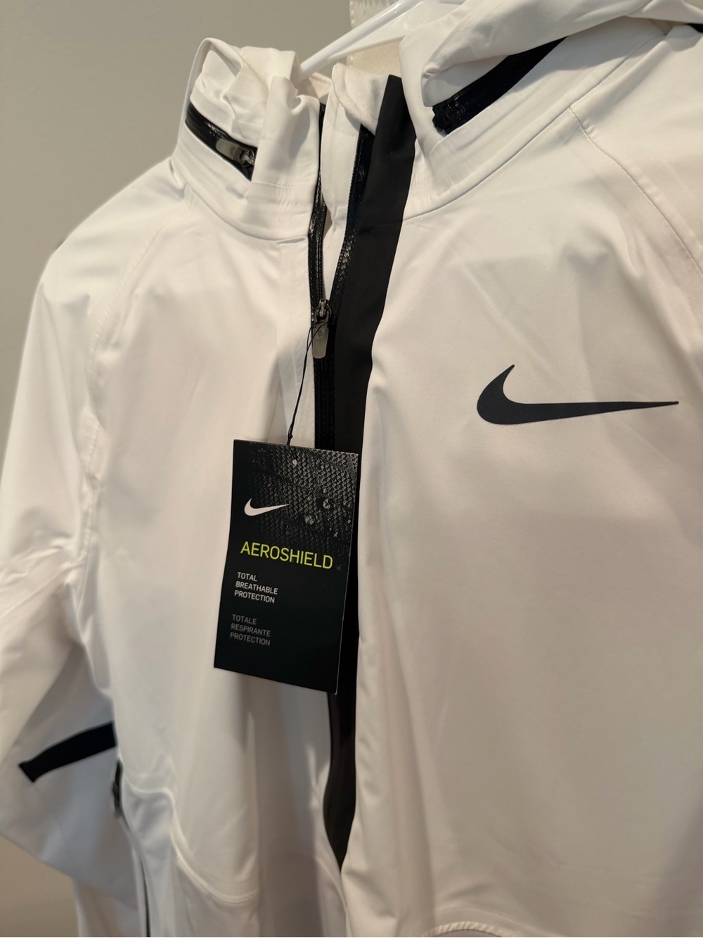 Nike White and Black Women’s AEROSHIELD Hooded Performance Jacket - Picture 2 of 5